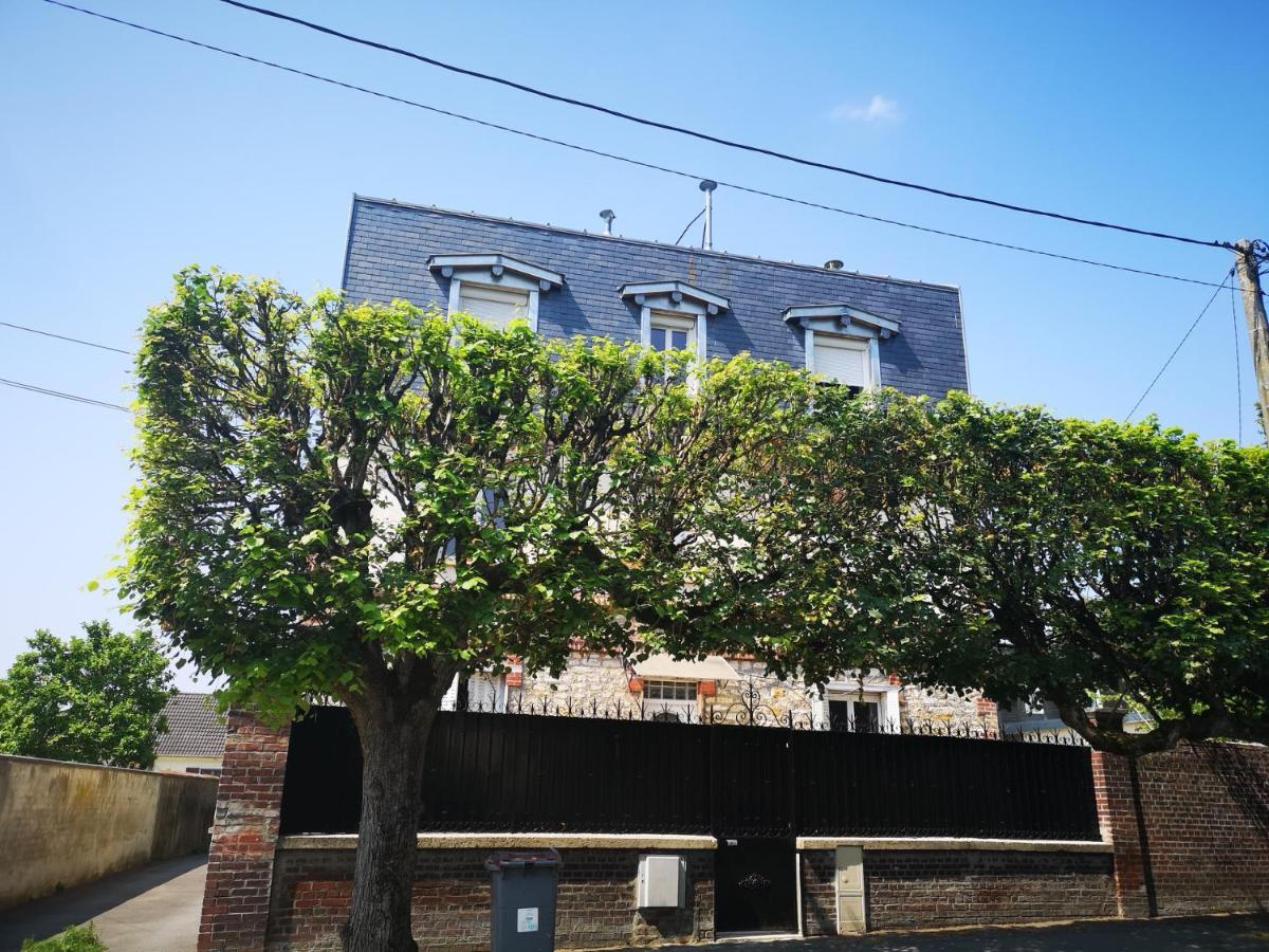 Residence De La Republique Bessancourt Екстериор снимка